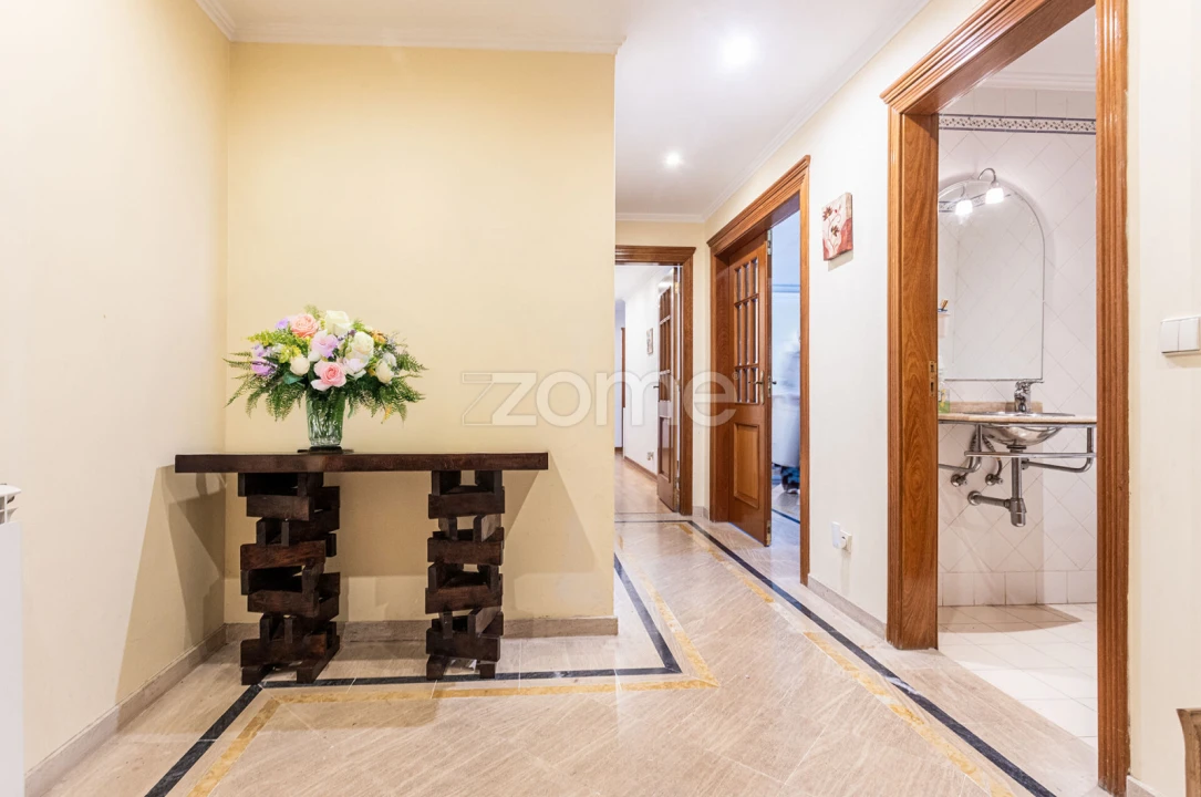 Apartamento T3 para Venda em Cascais e Estoril Foto 1