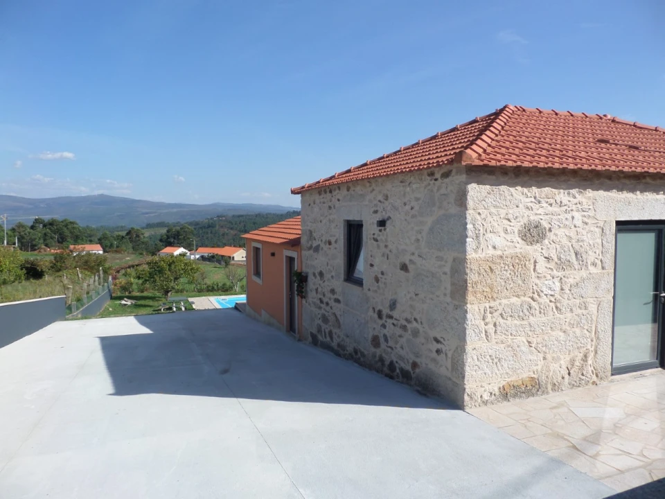 Moradia T3 para Venda em Candemil e Gondar Foto 26