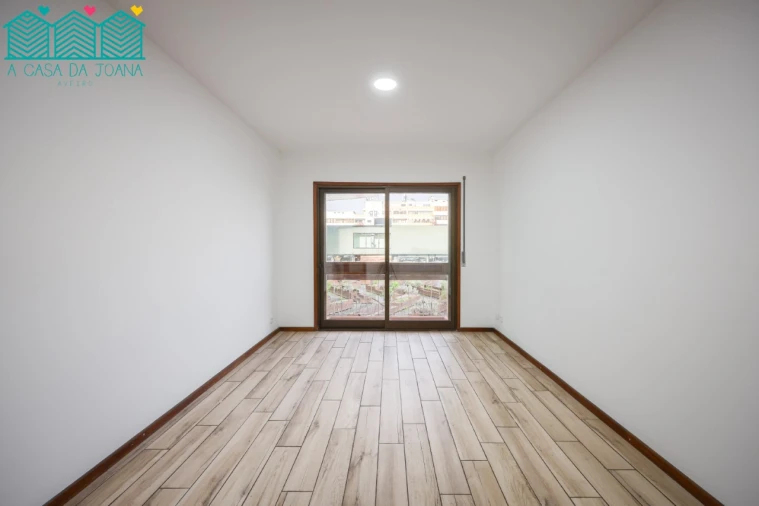 Apartamento T2 para Arrendamento em Ílhavo (São Salvador) Foto 9