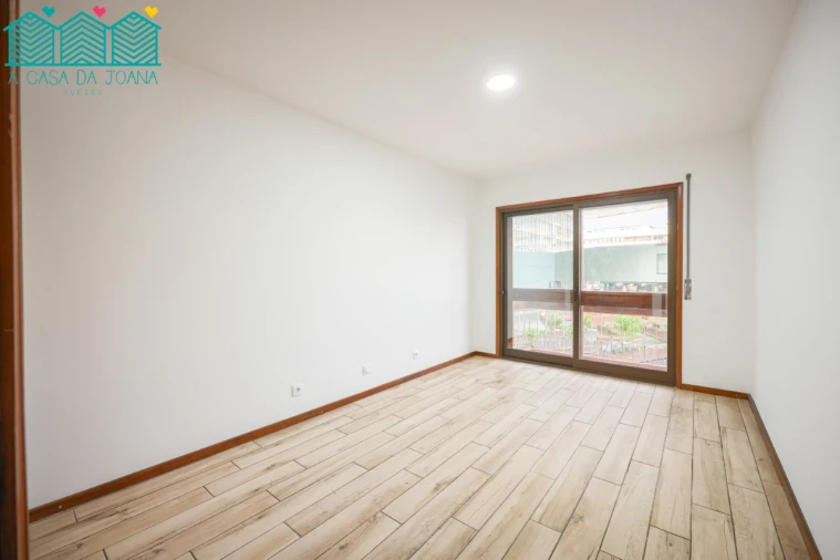 Apartamento T2 para Arrendamento em Ílhavo (São Salvador) Foto 16