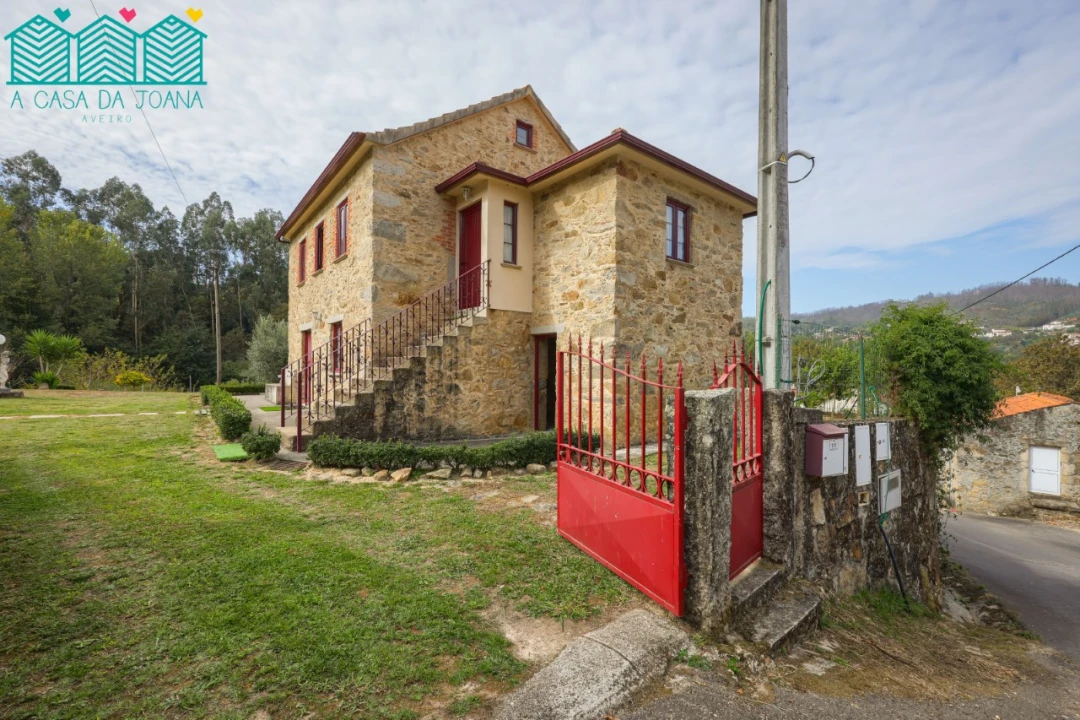 Moradia T5 para Venda em Cedrim e Paradela Foto 3