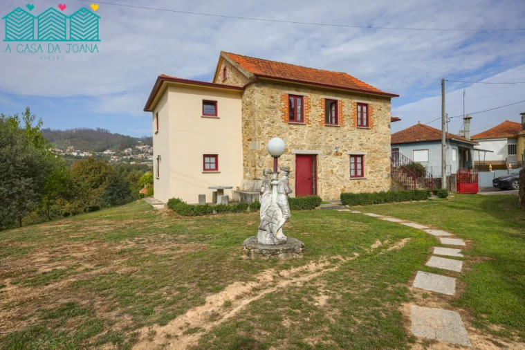 Moradia T5 para Venda em Cedrim e Paradela