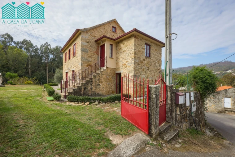 Moradia T5 para Venda em Cedrim e Paradela Foto 3