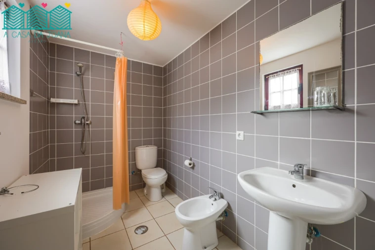 Moradia T5 para Venda em Cedrim e Paradela Foto 27