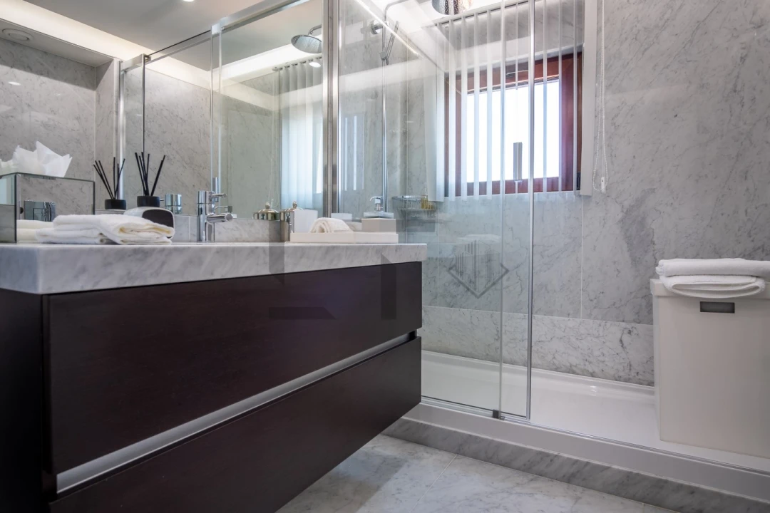 Apartamento T5 para Venda em Alvalade Foto 24