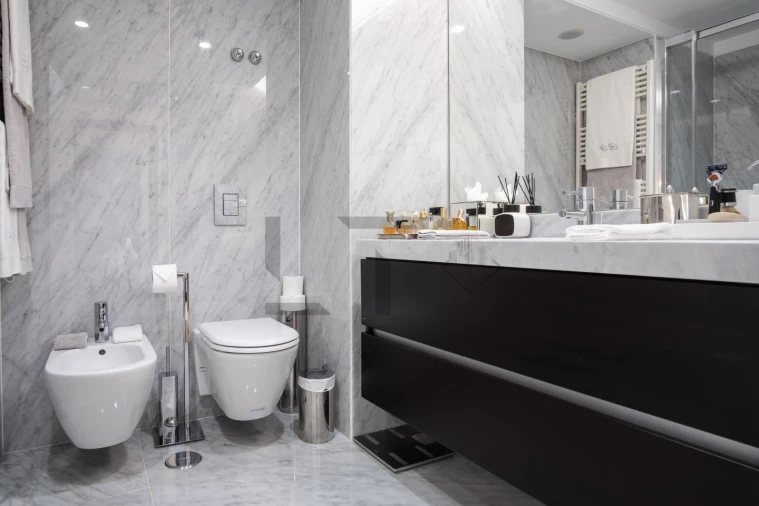 Apartamento T5 para Venda em Alvalade Foto 31