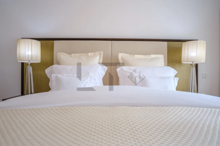 Apartamento T5 para Venda em Alvalade Foto 33