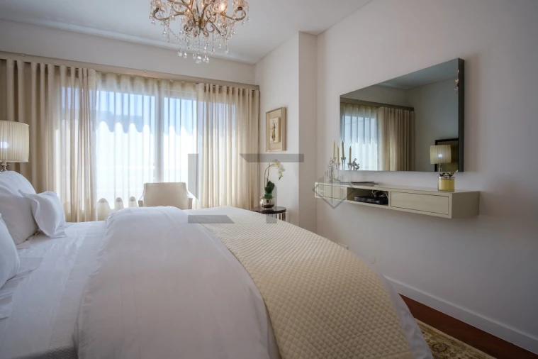 Apartamento T5 para Venda em Alvalade Foto 37