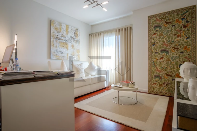 Apartamento T5 para Venda em Alvalade Foto 49