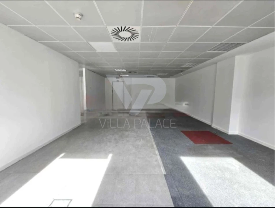 Escritório para Arrendamento em Santo António Foto 10