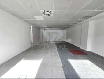 Escritório para Arrendamento em Santo António