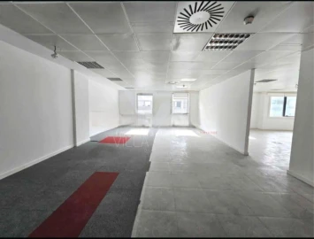 Escritório para Arrendamento em Santo António