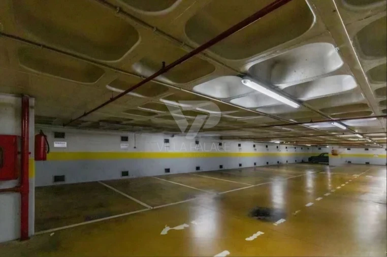 Escritório para Arrendamento em Santo António Foto 23