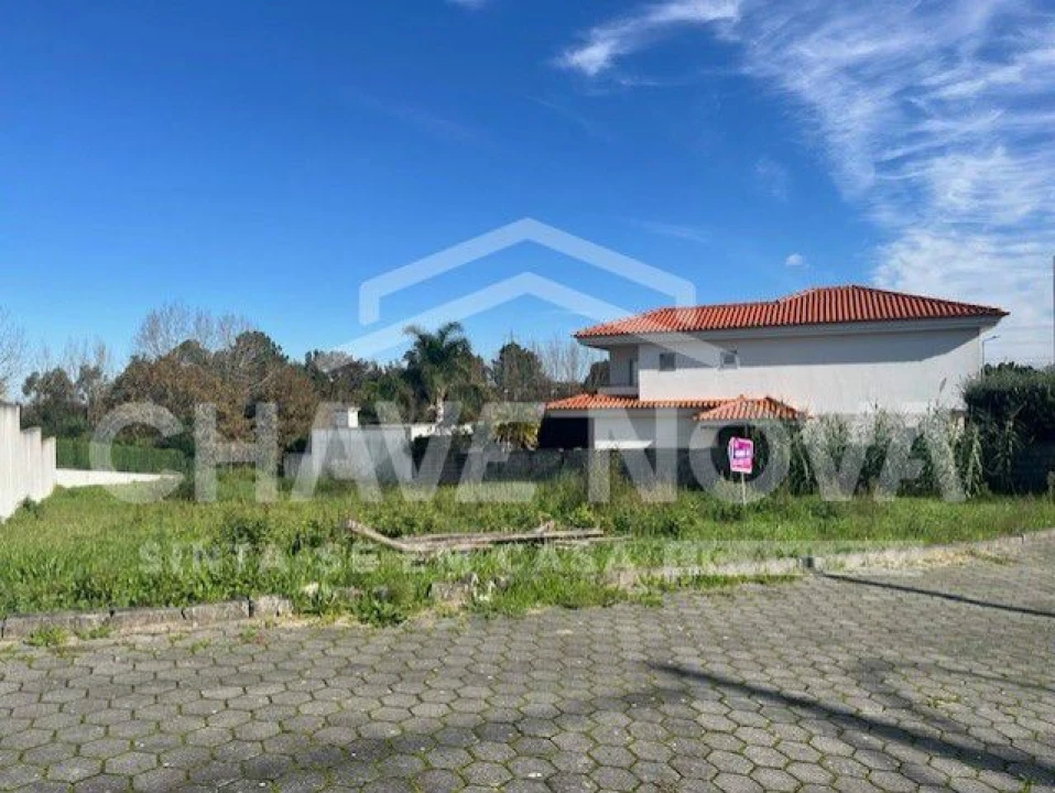 Terreno para Venda em Arcozelo Foto 7