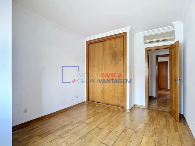 Apartamento T3 para Venda em Santa Maria e São Miguel, São Martinho, São Pedro Penaferrim Foto 19