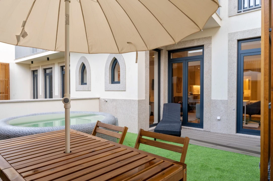 Apartamento T2 para Venda em Cedofeita, Santo Ildefonso, Sé, Miragaia, São Nicolau e Vitória Foto 1