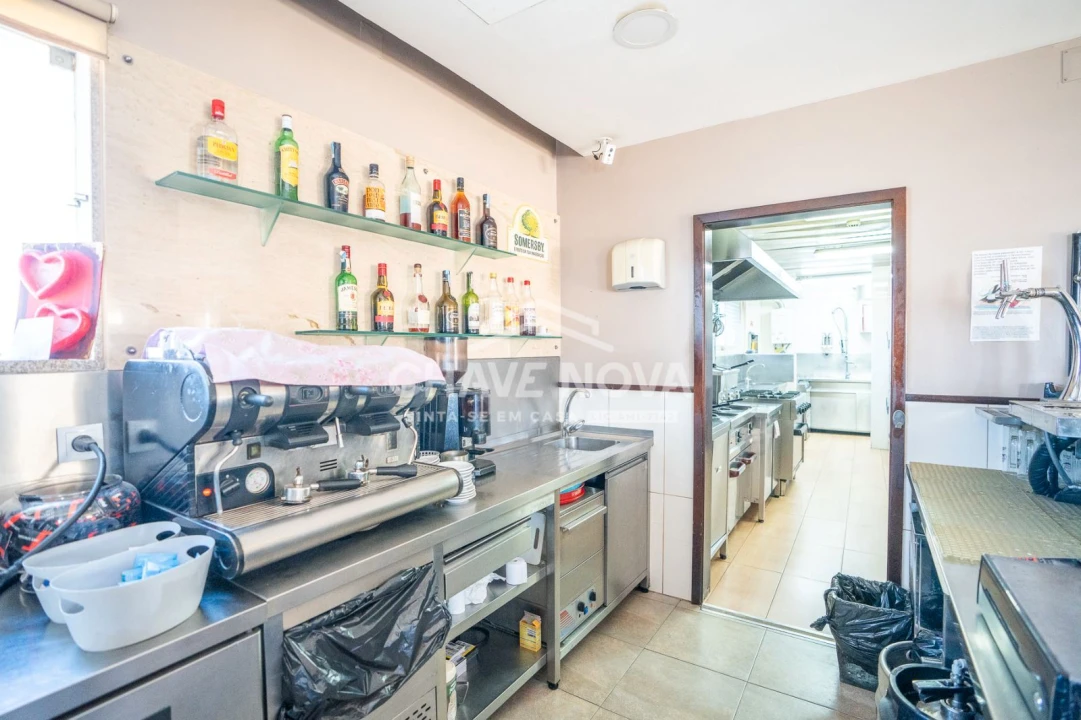 Loja para Trespasse em Custóias, Leça do Balio e Guifões Foto 7