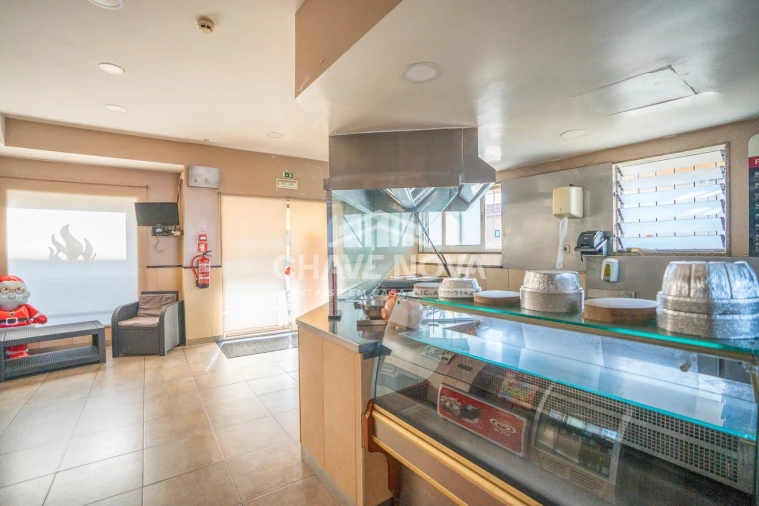 Loja para Trespasse em Custóias, Leça do Balio e Guifões Foto 5