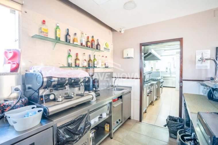 Loja para Trespasse em Custóias, Leça do Balio e Guifões Foto 7