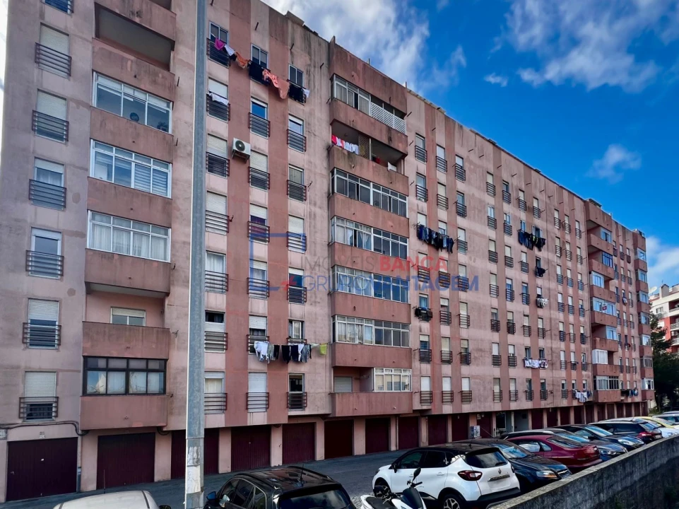 Apartamento T2 para Venda em Algueirão-Mem Martins Foto 22
