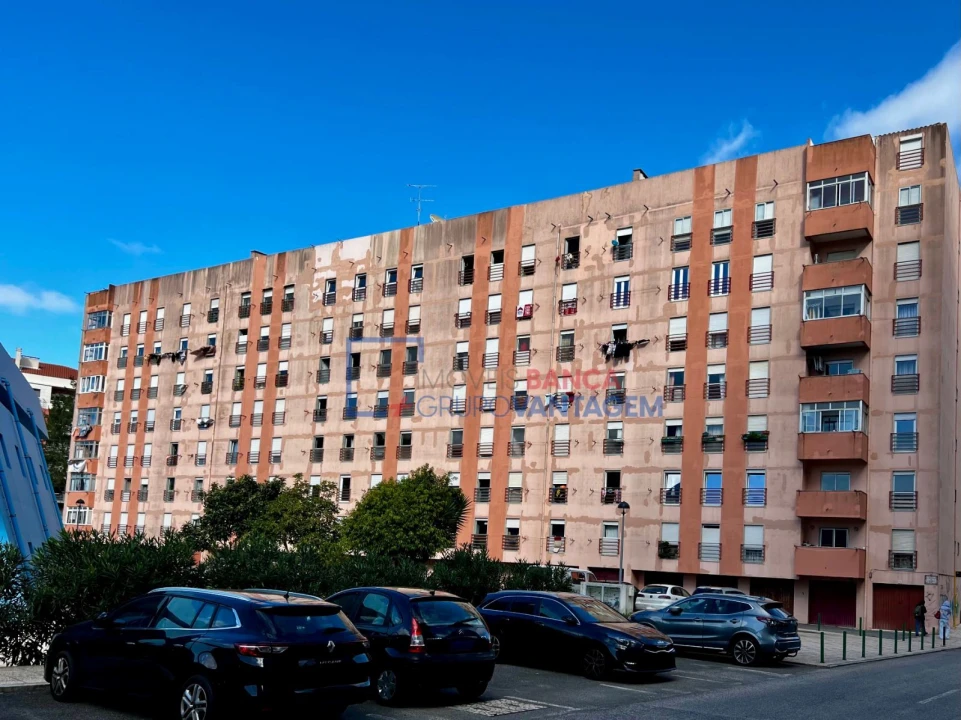 Apartamento T2 para Venda em Algueirão-Mem Martins Foto 23