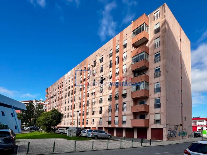 Apartamento T2 para Venda em Algueirão-Mem Martins Foto 2