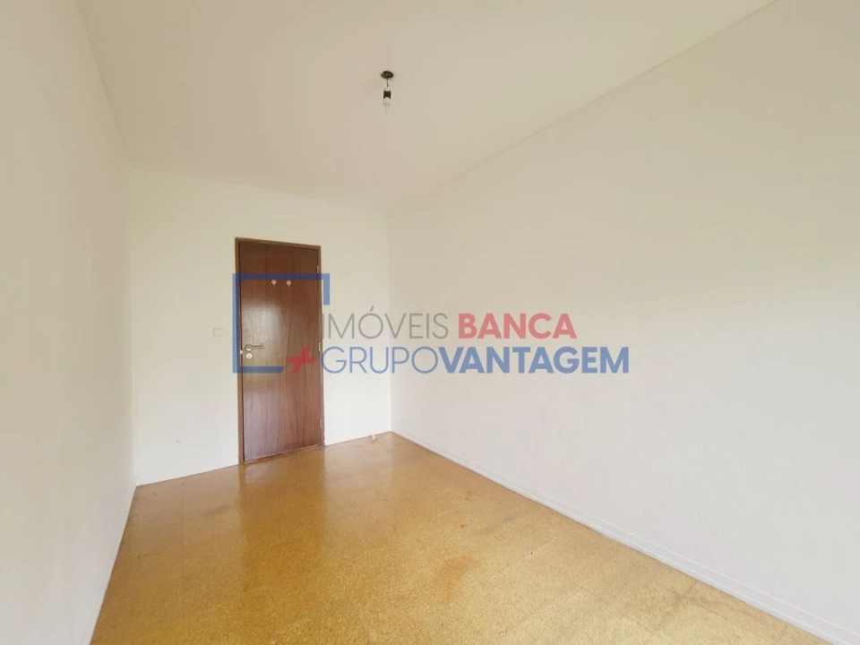 Apartamento T2 para Venda em Massamá e Monte Abraão Foto 12