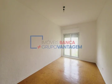 Apartamento T2 para Venda em Massamá e Monte Abraão