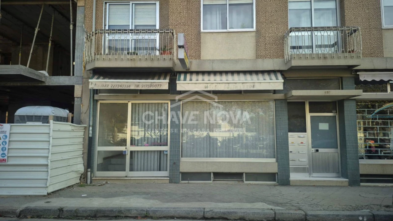 Loja para Venda em Espinho Foto 1
