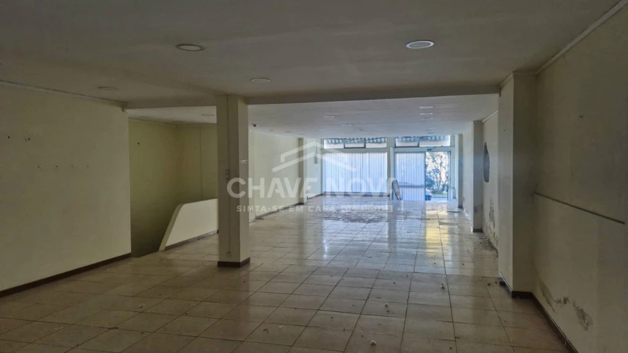 Loja para Venda em Espinho Foto 6