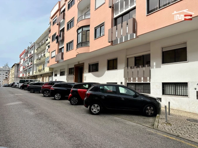 Negócio para Venda em Queluz e Belas Foto 2