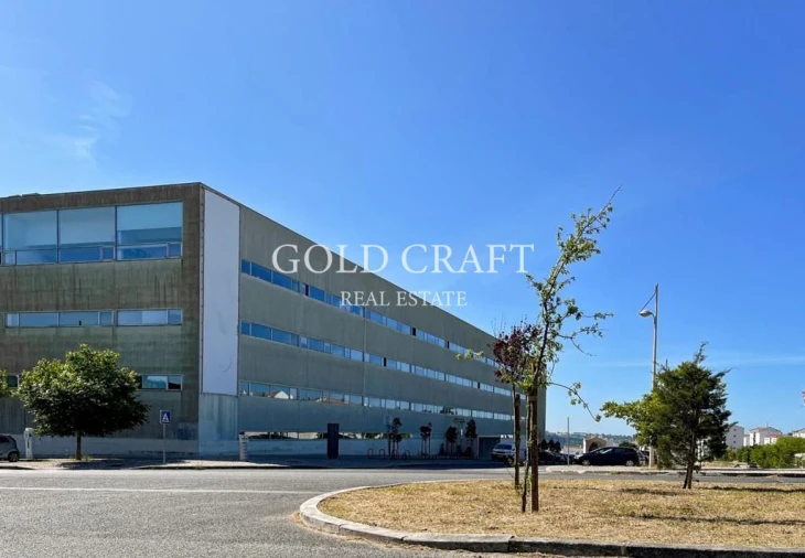 Moradia T9 para Venda em Ajuda Foto 28