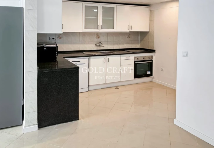 Moradia T9 para Venda em Ajuda Foto 2