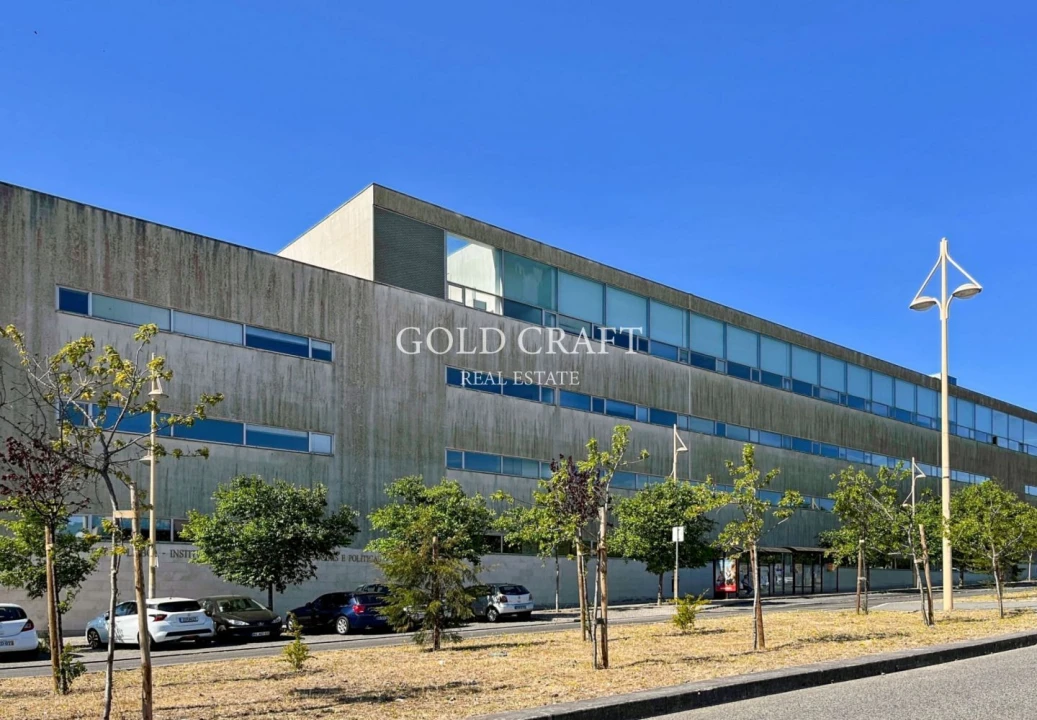 Moradia T9 para Venda em Ajuda Foto 30