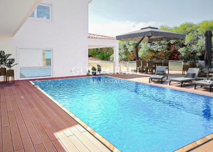 Moradia T4 para Venda em Queluz e Belas Foto 6