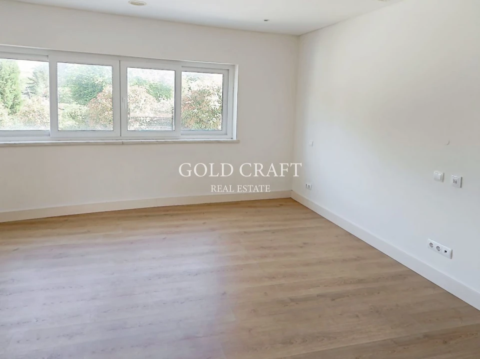 Moradia T4 para Venda em Queluz e Belas Foto 15