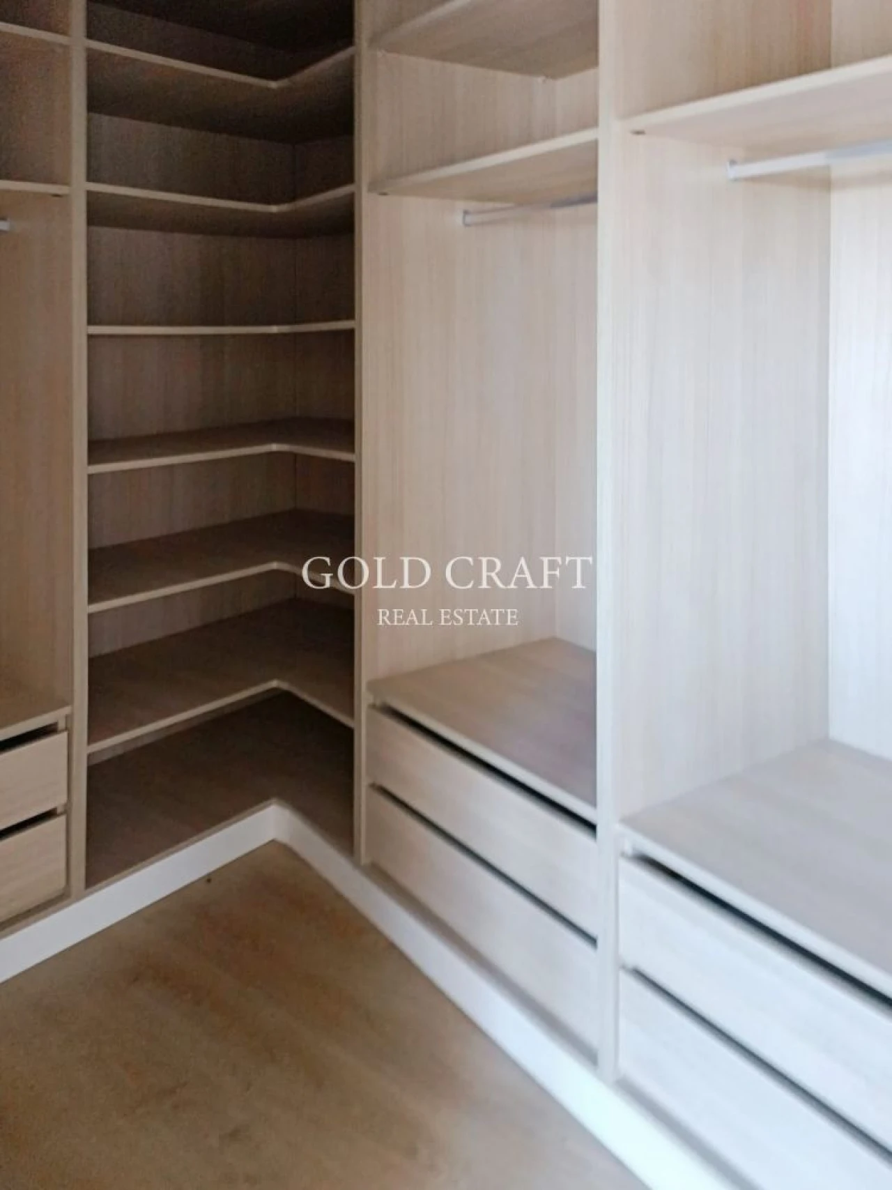 Moradia T4 para Venda em Queluz e Belas Foto 29