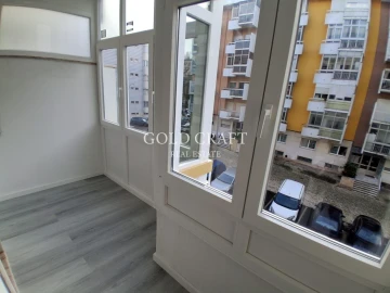 Apartamento T2 para Venda em Oeiras e São Julião da Barra, Paço de Arcos e Caxias