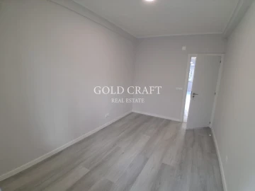Apartamento T2 para Venda em Oeiras e São Julião da Barra, Paço de Arcos e Caxias