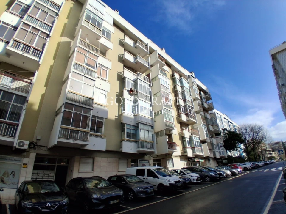 Apartamento T2 para Venda em Oeiras e São Julião da Barra, Paço de Arcos e Caxias Foto 31