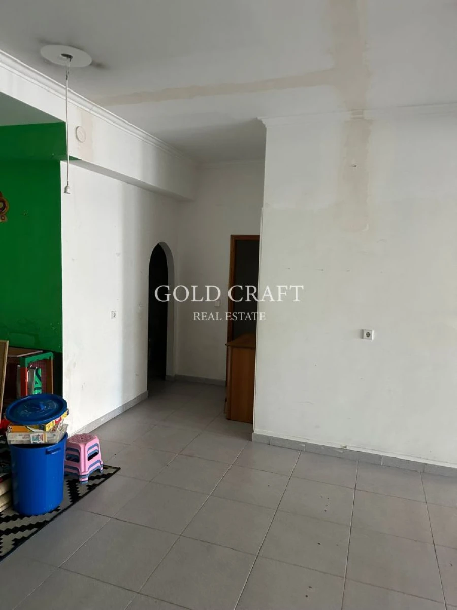 Loja para Arrendamento em Mina de Água Foto 5