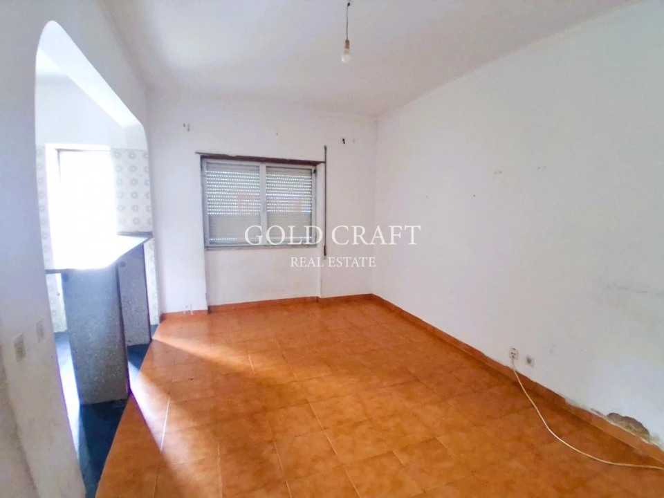 Apartamento T2 para Venda em Águas Livres Foto 3