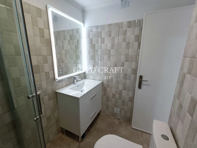 Apartamento T2 para Venda em Benfica Foto 6