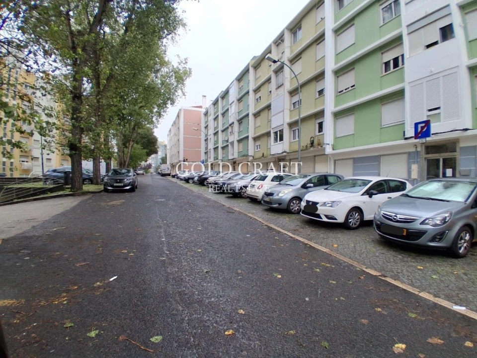 Apartamento T2 para Venda em Benfica Foto 27
