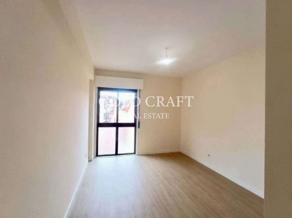 Apartamento T2 para Venda em Algueirão-Mem Martins Foto 12