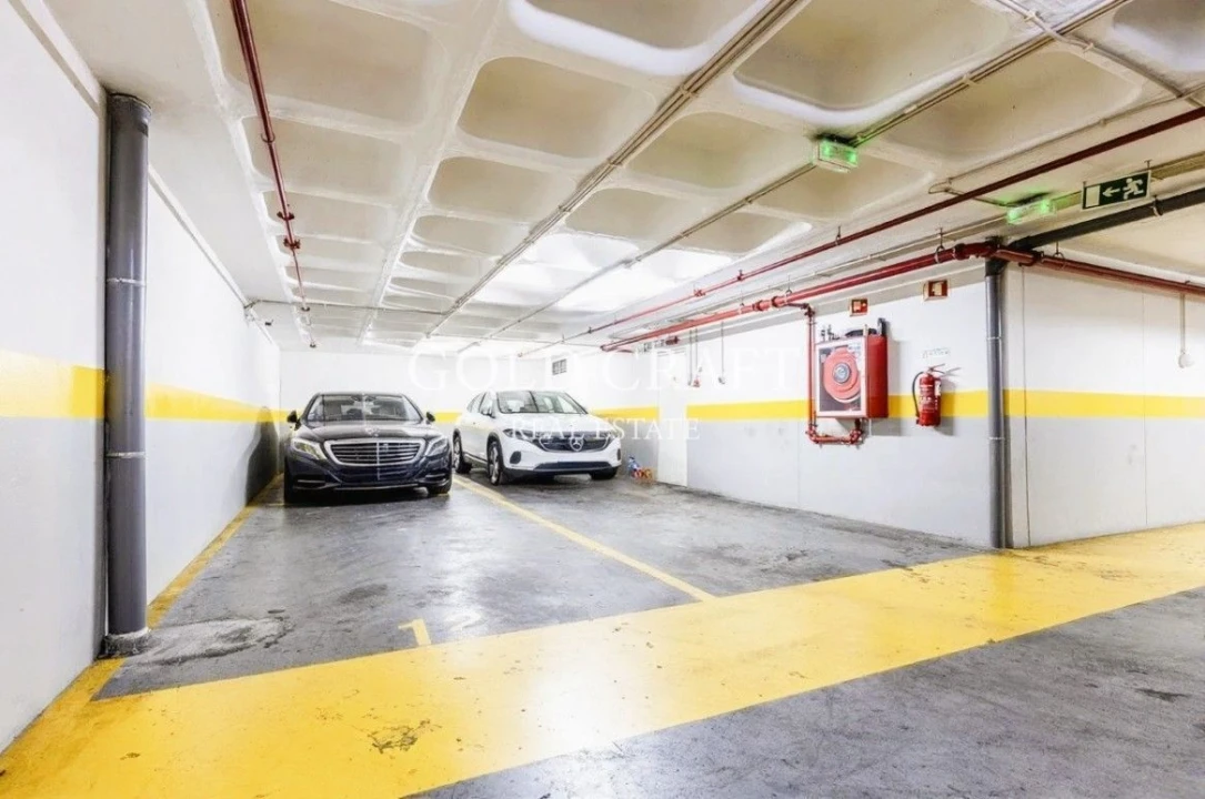 Apartamento T7 para Venda em Alvalade Foto 22