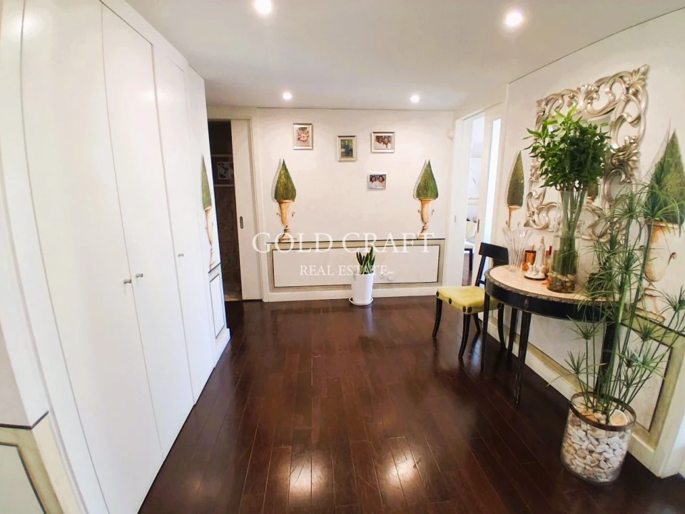 Apartamento T7 para Venda em Alvalade Foto 6