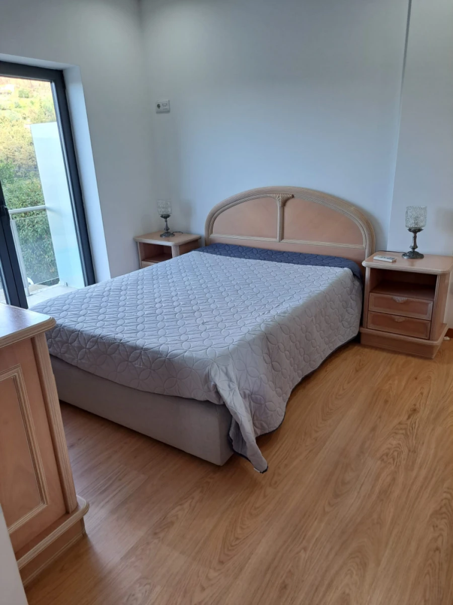 Quinta T3 para Venda em Calvos e Frades Foto 14