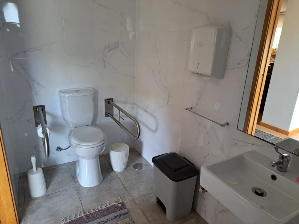 Quinta T3 para Venda em Calvos e Frades Foto 6