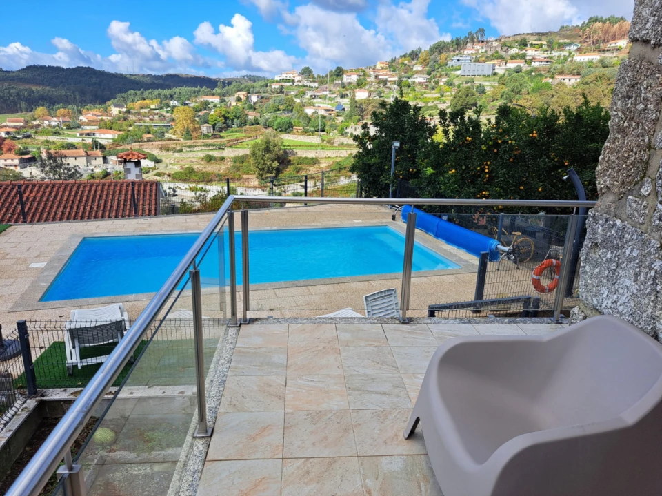 Quinta T3 para Venda em Calvos e Frades Foto 12